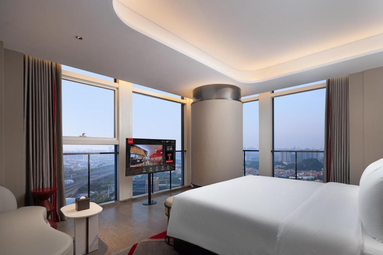 ホテル Radisson Red Guangzhou South Railway Station エクステリア 写真
