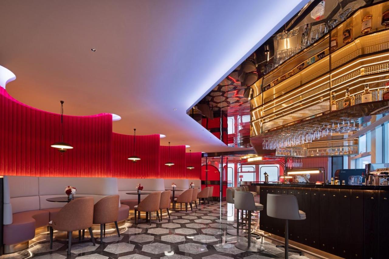 ホテル Radisson Red Guangzhou South Railway Station エクステリア 写真